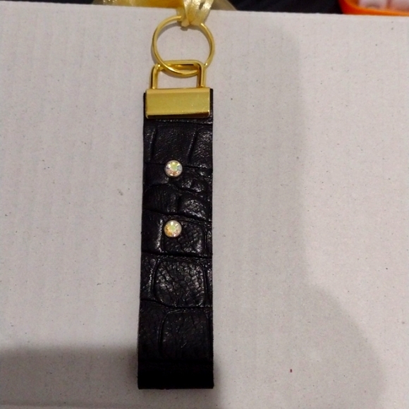 Handmade Leather Keyfobs - Picture 3 of 3